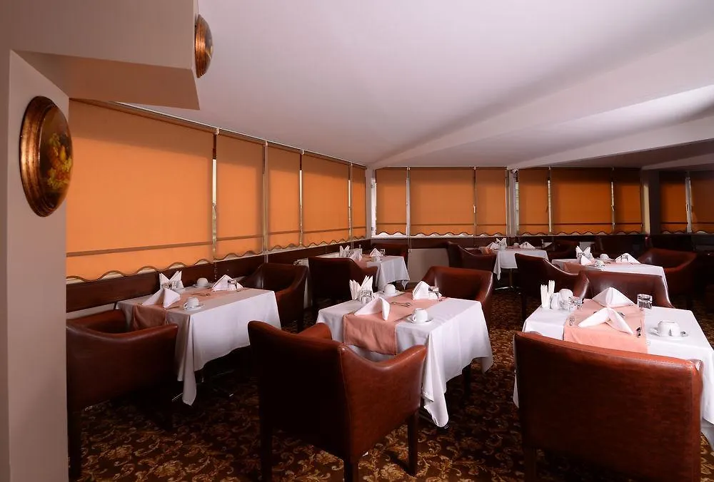 Nobel Hotel Istanbul 3*,